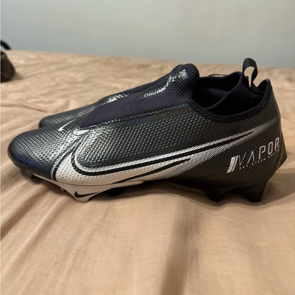 Nike Vapor 360 Pro football cleats